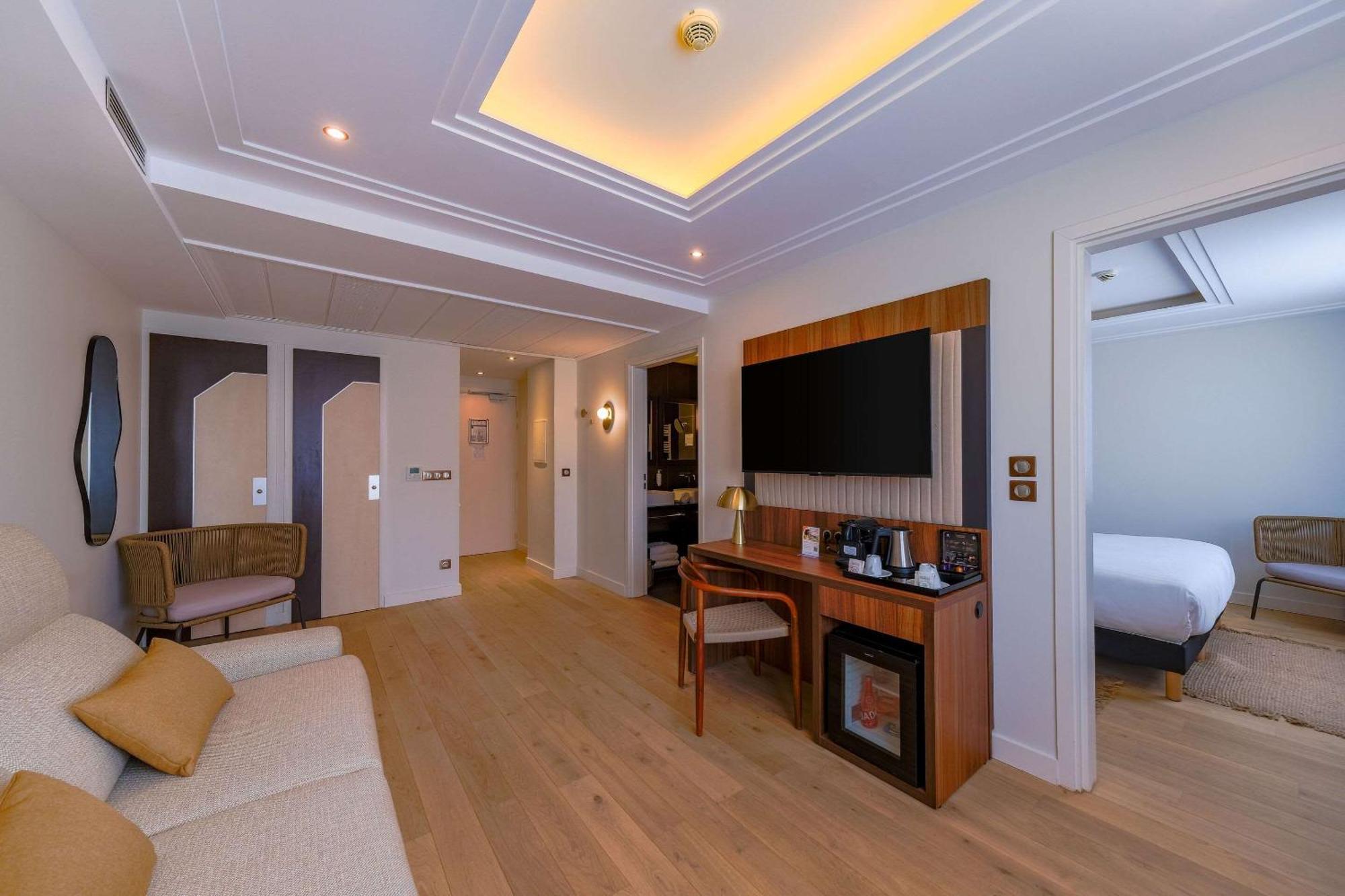 Zenitude Hotel La Valadiere, Ascend Hotel Collection Juvignac Luaran gambar