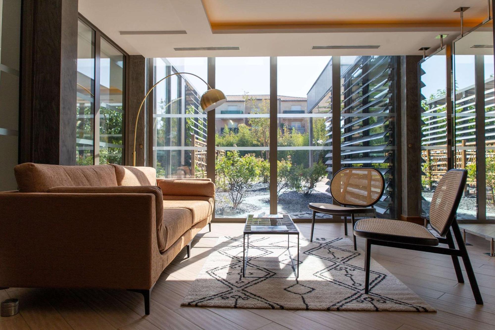 Zenitude Hotel La Valadiere, Ascend Hotel Collection Juvignac Luaran gambar